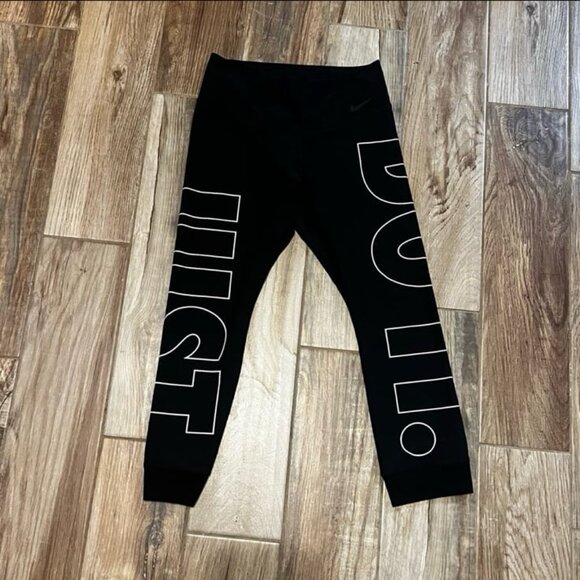 Nike Training Power Legend Capri Leggings - Picture 2 of 5